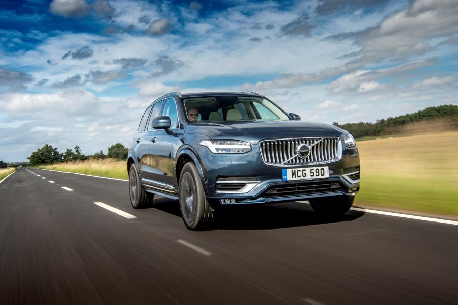  Volvo XC90 B5 Inscription 2019 года  (UK) (фото 19 из 40)